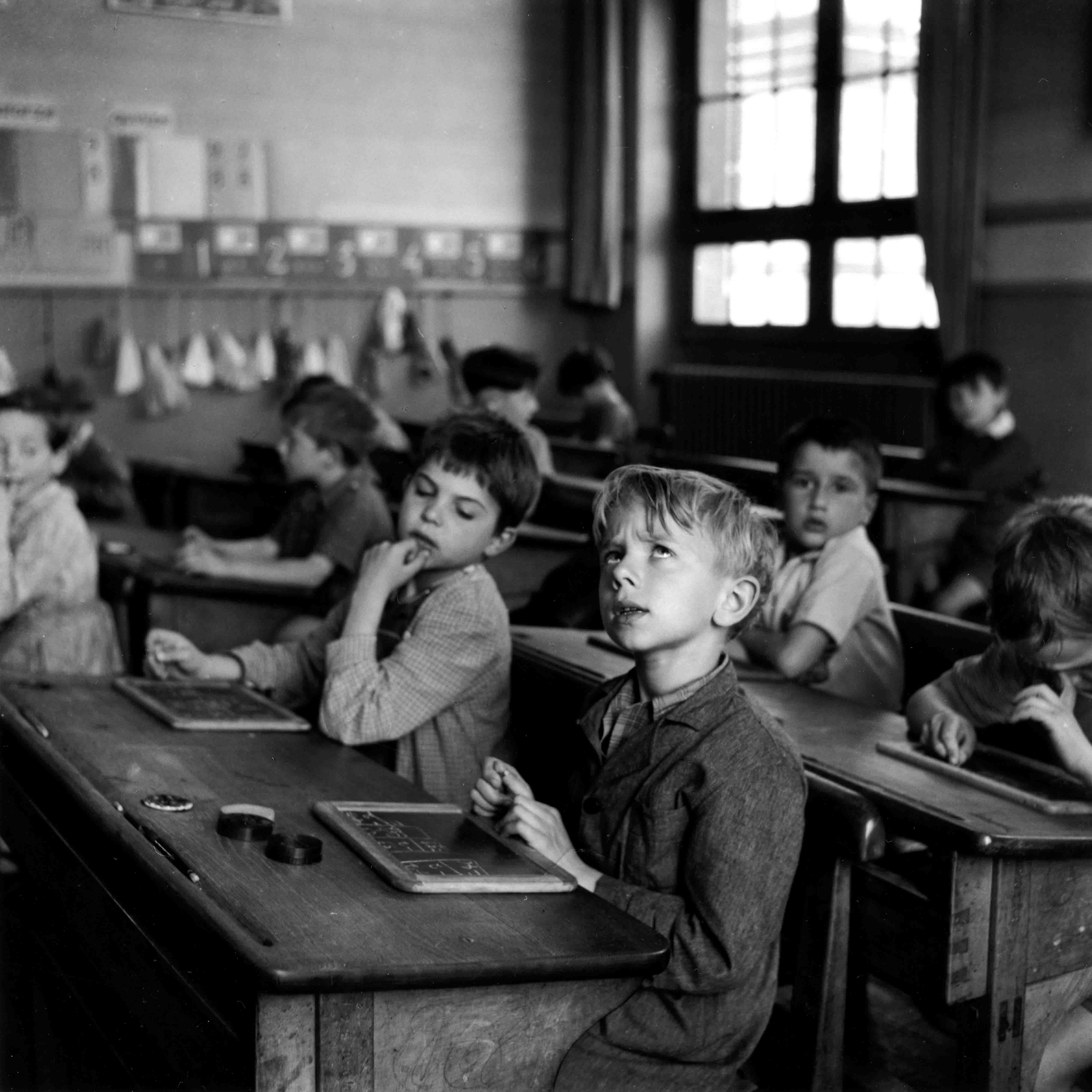 42388-linformation-scolaire-paris-1956-hd.jpg