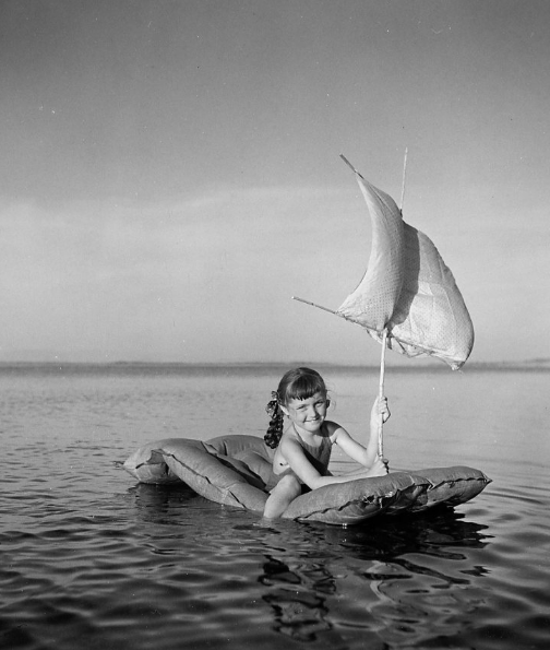 Le voilier pneumatique, Toulon 1949